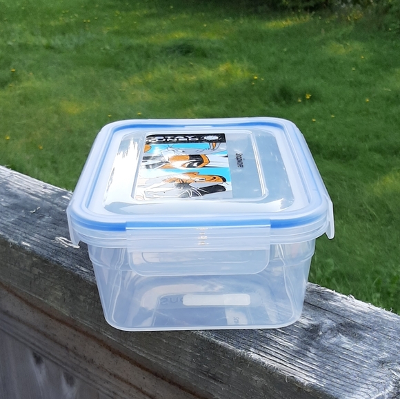 Set of 2 Looney Tunes Snapware Containers NWT - Picture 3 of 6
